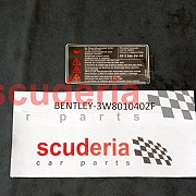 3W8 010 402 F Sign ""Caution"", *OVERFILLED ENGINE OIL CAN, *DAMAGE CATALYST., *ENGINE OIL FILLER CAP MAY, *BE VERY HOT. / HIGH, *VOLTAGE, SWITCH OFF ENGINE, *BEFORE TOUCHING IGNITION, *SYSTEM/RADIATOR FAN MAY, *START AT ANY TIME., D >> - MJ 2015