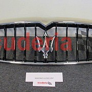 670011097 Radiator Grille Front