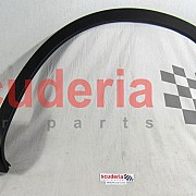670148611 RH FRONT WHEEL HOUSING ARCH MOULDING