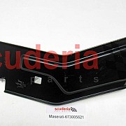 673005621 RH MUDGUARD SUPPORT BRACKET