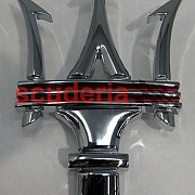 89096000 Maserati Trident With Red Lines