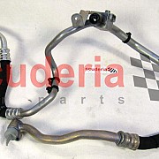 17 22 7598241 Oil cooling pipe outlet