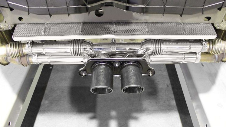 Photo of Cargraphic Lightweight Rear Silencer Replacement for the Porsche 991 (Mk I) GT3/GT3 RS - Image 7