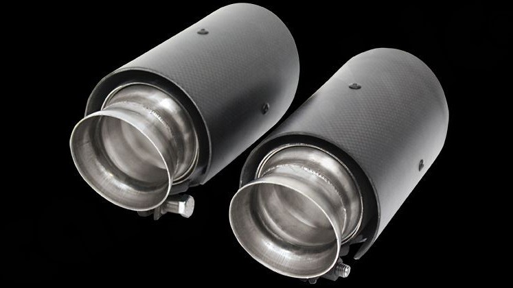 Photo of Cargraphic Carbon fibre double end tailpipe set for the Porsche Cayenne Turbo (2003-2017) - Image 2