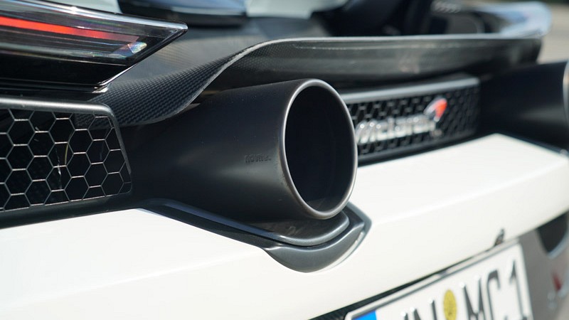 Photo of Novitec POWER OPTIMIZED EXHAUST SYSTEM RACE, COMPLETE HEAT-PROTECTED for the McLaren 720S Coupe/Spider - Image 2