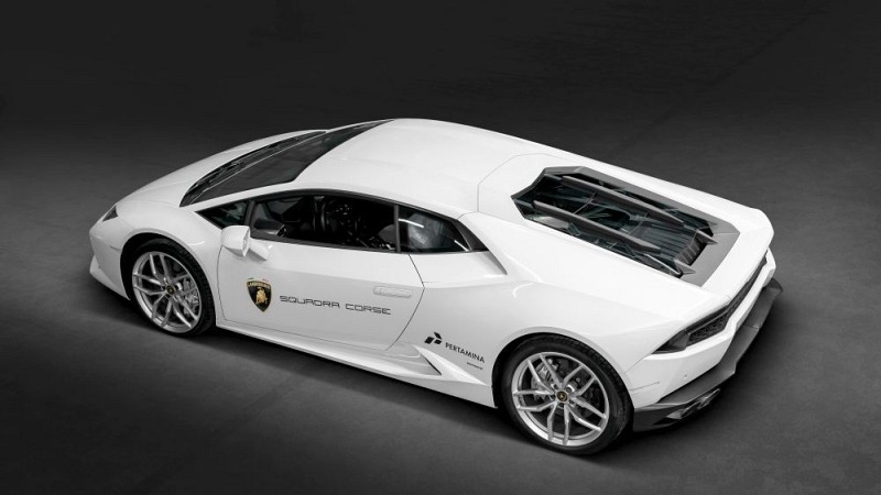 Photo of Capristo Engine Bonnet in Carbon (Coupe) for the Lamborghini Huracan LP610-4 - Image 4