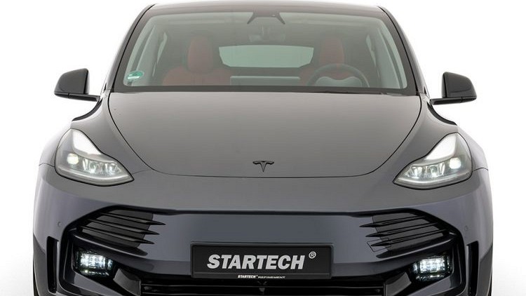 Photo of Startech Front bumper for the Tesla Model Y - Image 1