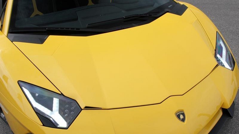 Photo of Novitec Trunk Lid with Air Ducts for the Lamborghini Aventador SV LP750-4 - Image 3