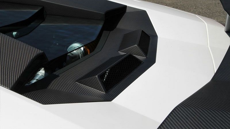 Photo of Novitec Air Vents for Engine Bonnet for the Lamborghini Aventador LP700-4 - Image 3